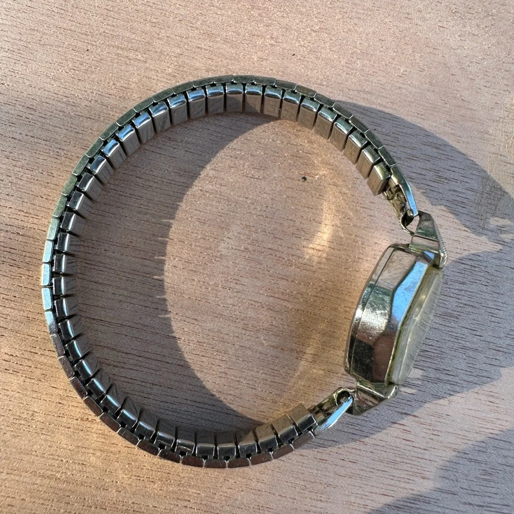 Vintage Silver Women’s Enzo‎ Wristwatch